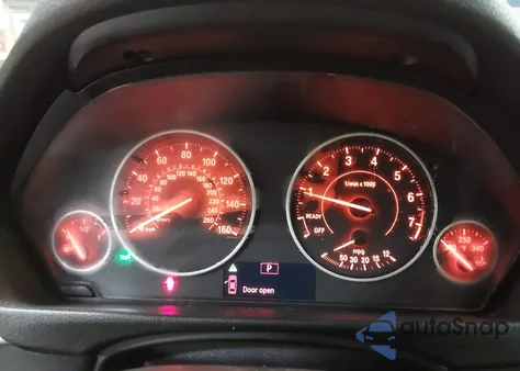 2012 BMW 328I из США, поврежденный, VIN WBA3A5C56CF348110